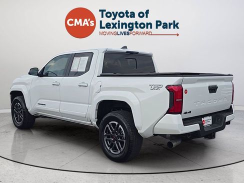 Used 2024 Toyota Tacoma TRD Sport w/ TRD Sport Upgrade Package AWD/4WD image 3