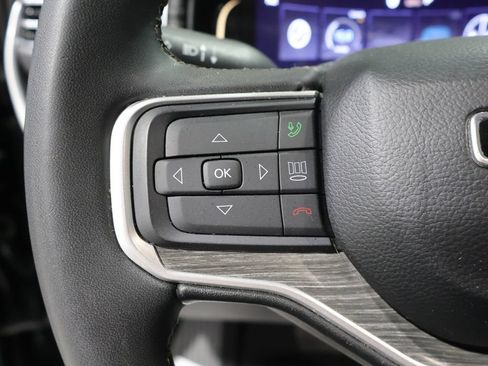 Used 2024 Jeep Wagoneer Series II AWD/4WD image 37