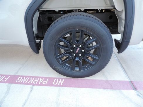 New 2026 GMC Sierra 1500 Pro w/ Graphite Edition image 9