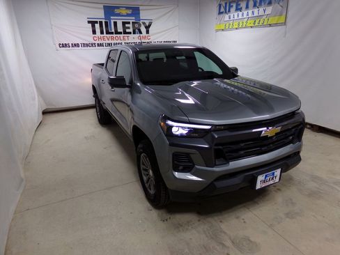 New 2025 Chevrolet Colorado LT w/ LT Convenience Package image 1