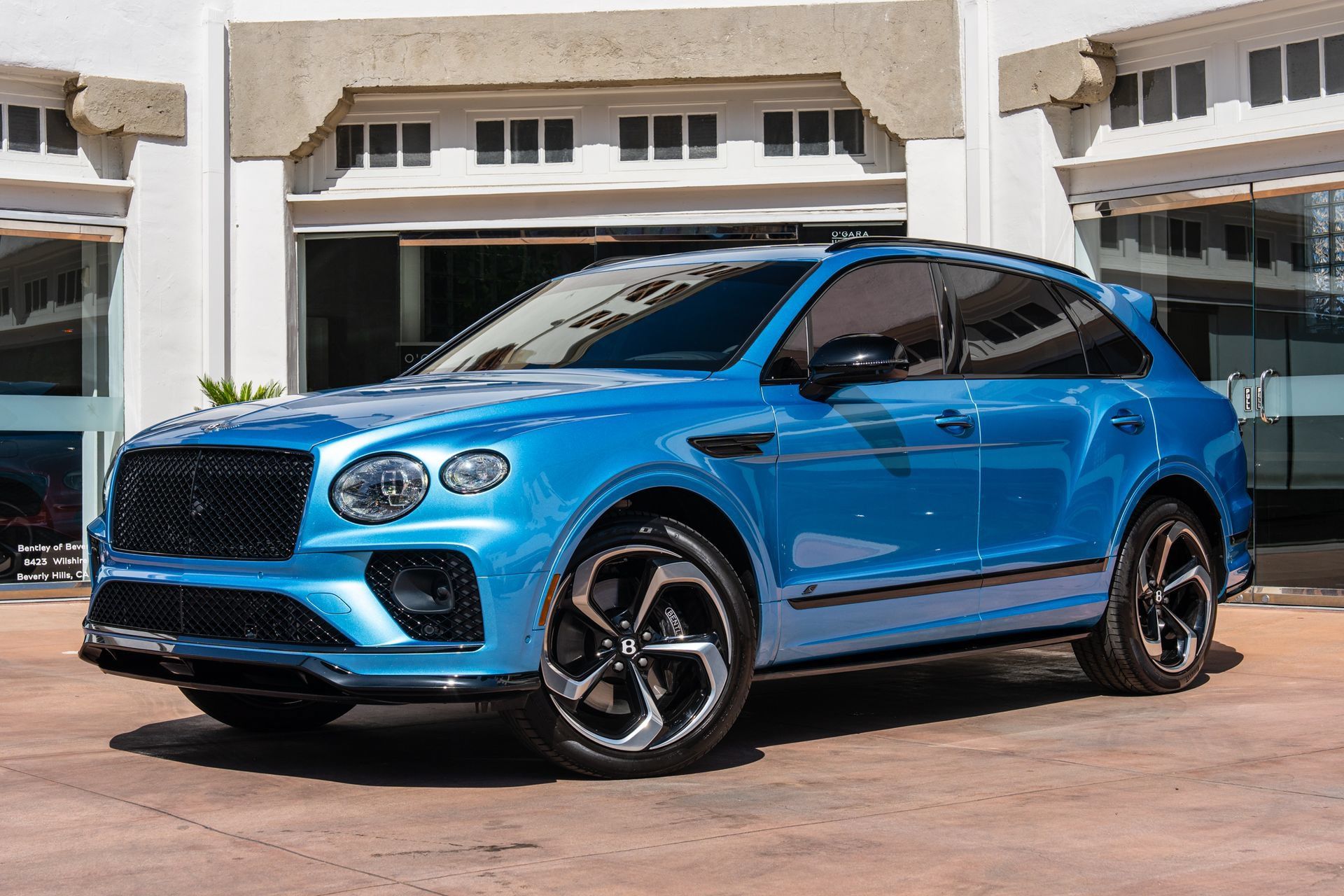 Used 2023 Bentley Bentayga AWD/4WD image 12