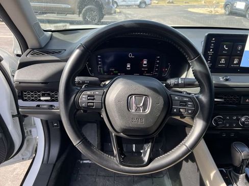 Used 2023 Honda Accord EX-L image 12