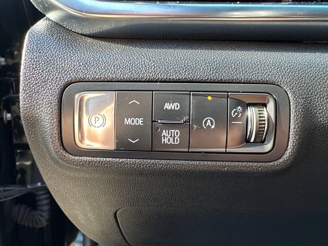 Used 2025 GMC Terrain Elevation AWD/4WD image 31