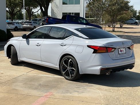 New 2025 Nissan Altima 2.5 SR w/ SR Premium Package image 7