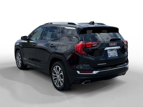 Used 2019 GMC Terrain SLT w/ Preferred Package FWD image 3