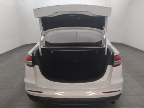Used 2019 Ford Fusion SE FWD image 29