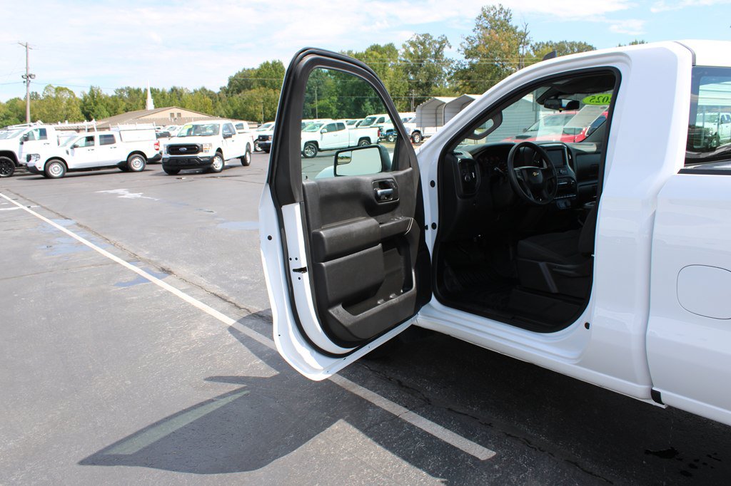 Used 2025 Chevrolet Silverado 1500 W/T RWD image 18