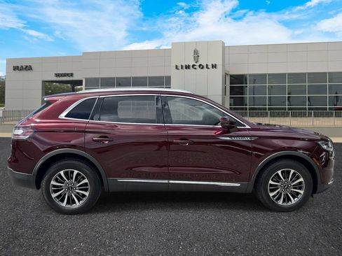 Certified 2023 Lincoln Nautilus AWD w/ Premium Package image 2