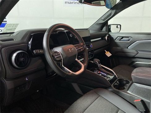 Used 2023 Chevrolet Colorado Z71 w/ Z71 Convenience Package 2 image 15