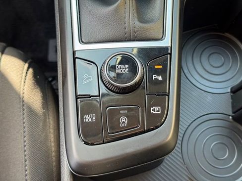 Certified 2025 Kia Sportage LX image 22