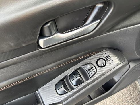 Used 2019 Nissan Altima 2.5 SR w/ SR Premium Package image 16