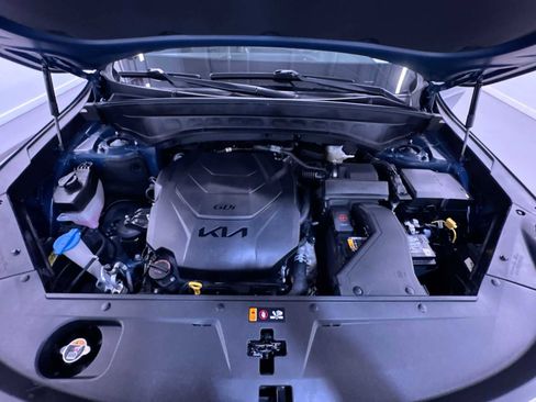 Used 2023 Kia Telluride EX image 11