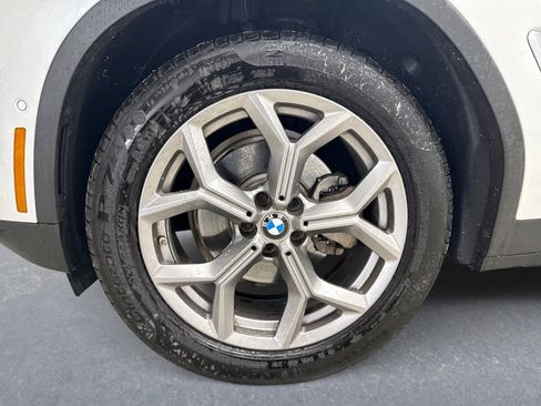 Used 2022 BMW X4 xDrive30i w/ Premium Package 2 image 11