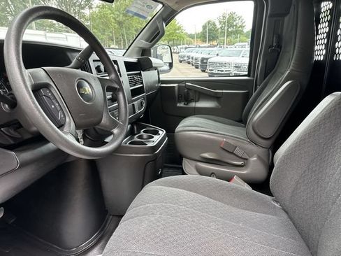 Used 2024 Chevrolet Express 2500 w/ Driver Convenience Package RWD image 19
