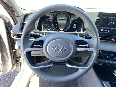 Certified 2023 Hyundai Elantra SEL FWD image 25