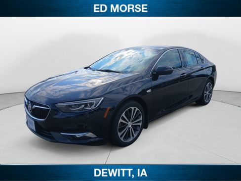 Used 2018 Buick Regal Essence w/ Driver Confidence Package #1 FWD image 1
