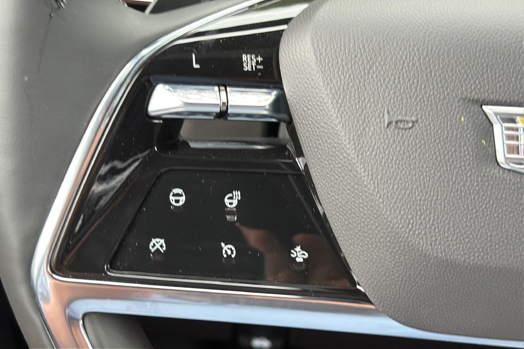 New 2027 Cadillac Escalade Luxury w/ Touring Package RWD image 24