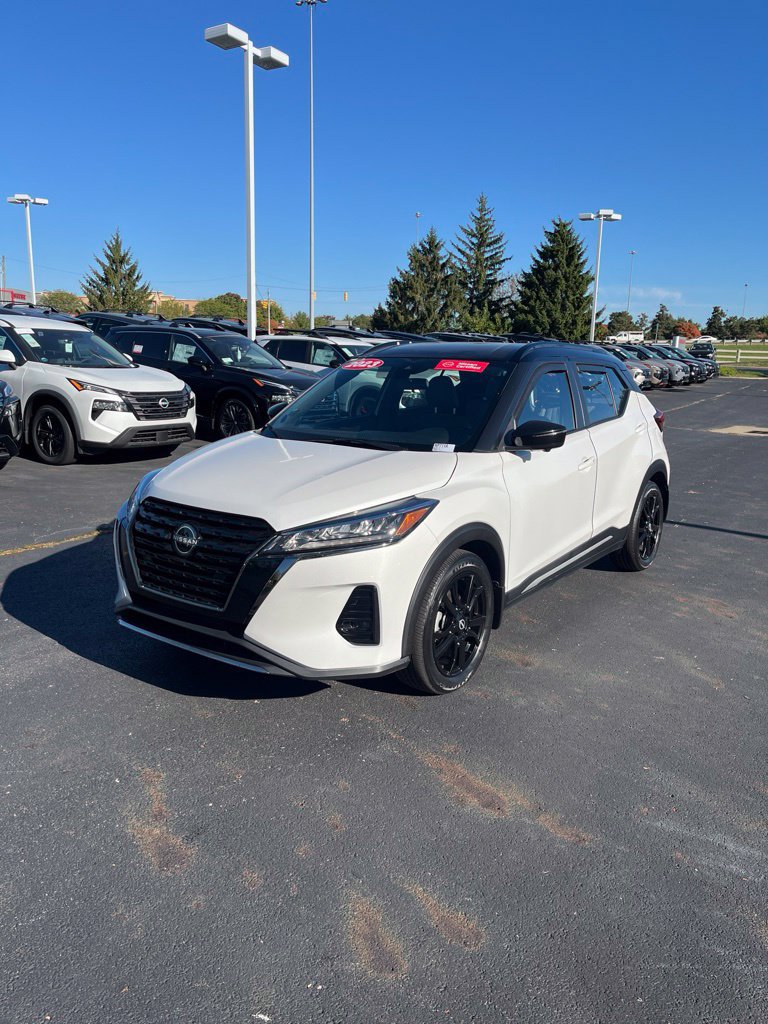 Certified 2023 Nissan Kicks SR w/ SR Premium Package FWD 360° Tour