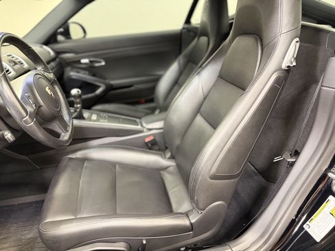 Used 2014 Porsche Cayman RWD image 8