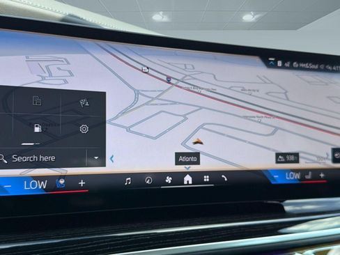 New 2026 BMW 750e xDrive AWD/4WD image 17