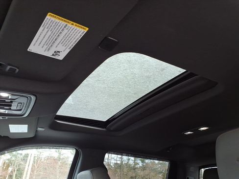 Used 2022 GMC Sierra 1500 AT4 w/ AT4 Premium Package image 14