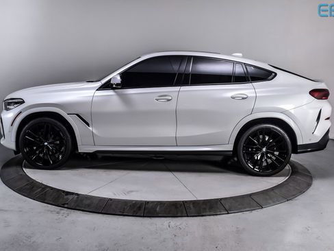 Used 2023 BMW X6 xDrive40i w/ M Sport Package image 3