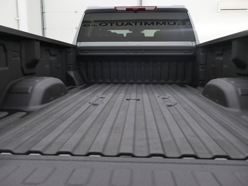 Used 2024 Chevrolet Silverado 2500 Custom w/ Custom Value Package image 26