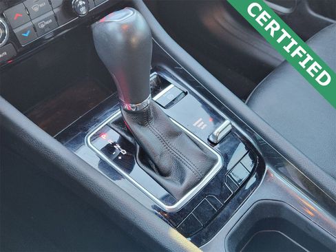 Used 2023 Jeep Compass Latitude image 21