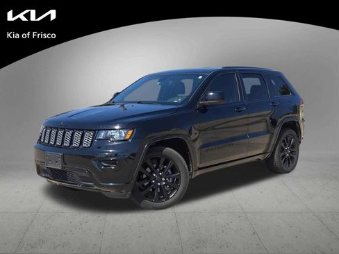 Used 2019 Jeep Grand Cherokee Altitude RWD image 1