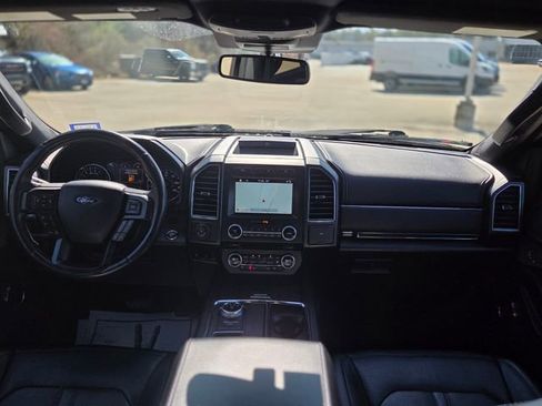 Used 2018 Ford Expedition Limited w/ Equipment Group 301A image 23