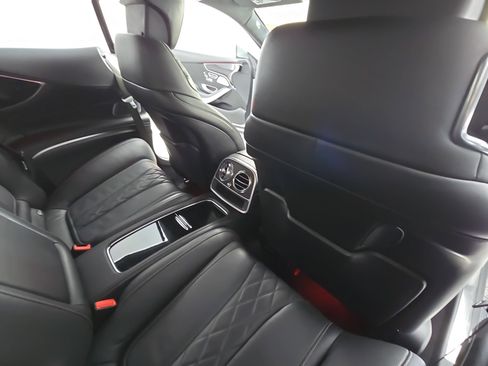 Used 2015 Mercedes-Benz S 550 4MATIC Coupe image 11