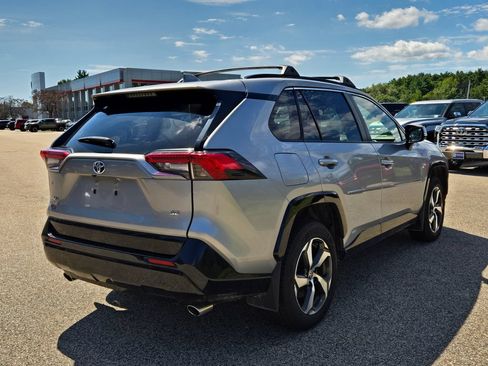 Used 2023 Toyota RAV4 SE w/ Weather & Moonroof Package AWD/4WD image 6
