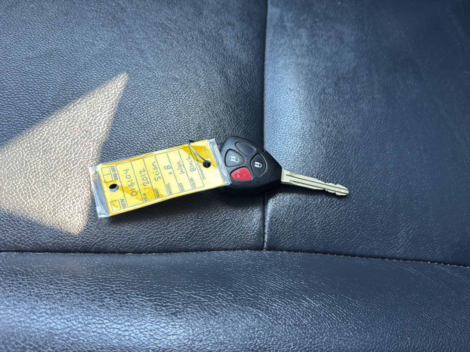 Used 2012 Scion xB FWD image 26