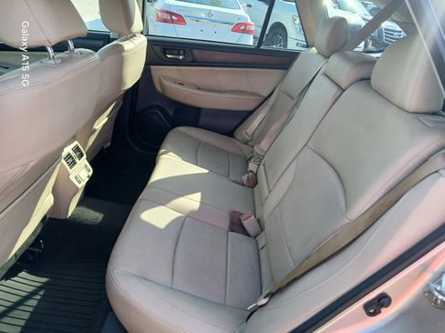 Used 2018 Subaru Outback 2.5i Limited AWD/4WD image 14