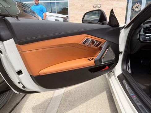 Used 2020 BMW Z4 M40i w/ Executive Package RWD image 10