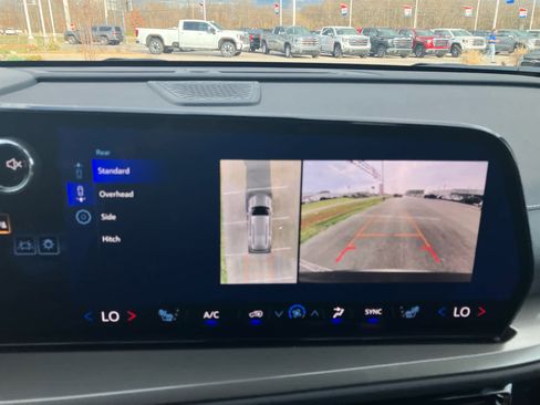 New 2026 Chevrolet Traverse LT w/ Enhanced Driving Package image 26