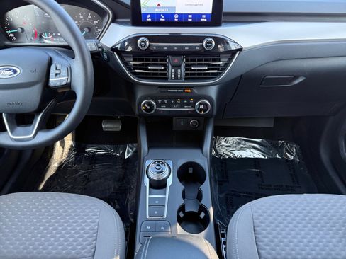Used 2020 Ford Escape SE image 11