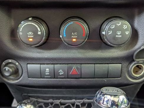 Used 2015 Jeep Wrangler Unlimited Sport w/ Quick Order Package 24S AWD/4WD image 26