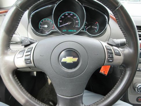Used 2010 Chevrolet Malibu LTZ image 24