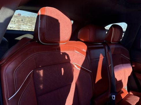 Certified 2024 Lincoln Nautilus Black Label image 23