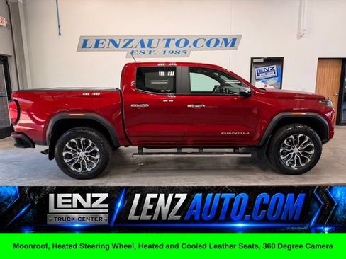 Used 2025 GMC Canyon Denali AWD/4WD image 1