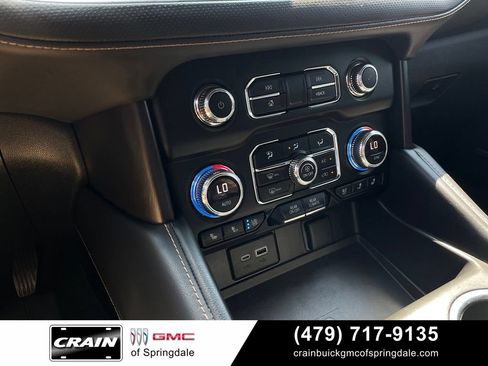 Used 2024 GMC Yukon AT4 w/ Technology Package AWD/4WD image 19