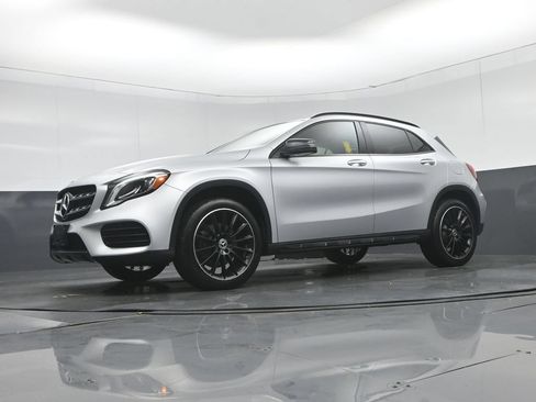 Used 2020 Mercedes-Benz GLA 250 4MATIC image 52