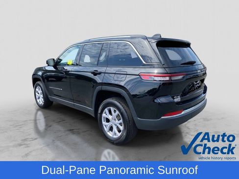 Certified 2022 Jeep Grand Cherokee Limited AWD/4WD image 4