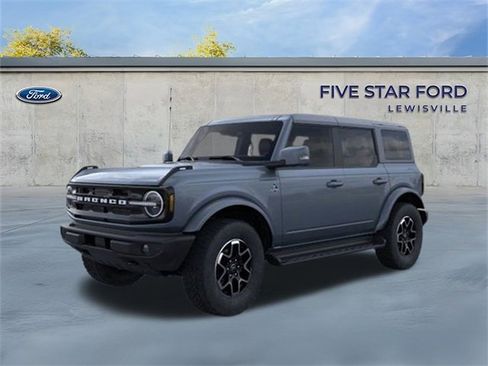 New 2025 Ford Bronco Outer Banks image 2