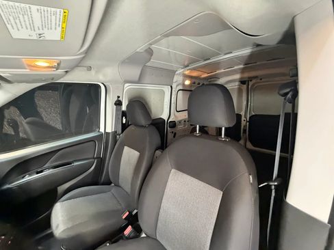 Used 2015 RAM ProMaster City Tradesman SLT FWD image 15