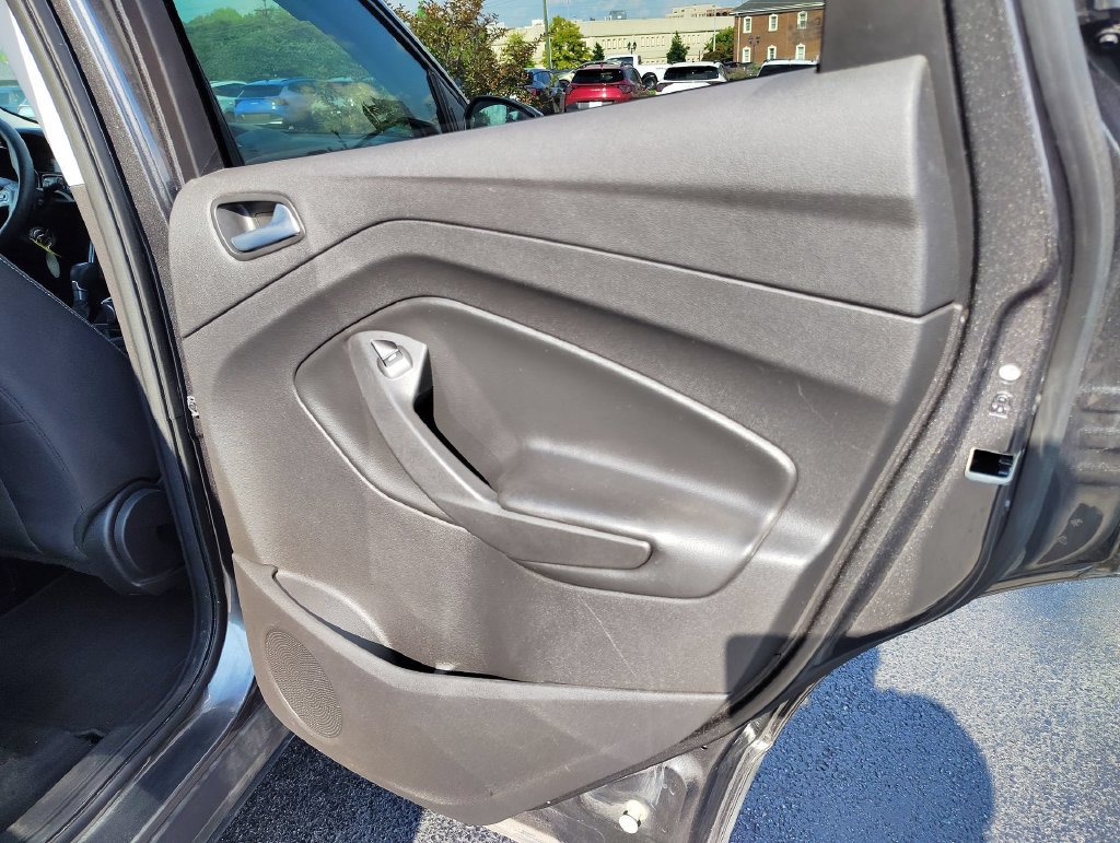 Used 2017 Ford Escape SE AWD/4WD image 22