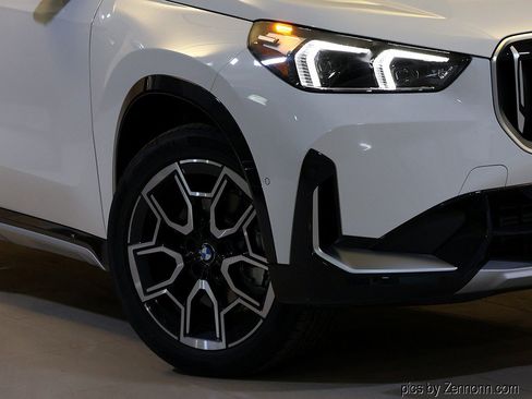 New 2026 BMW X1 xDrive28i w/ Technology Package AWD/4WD image 3