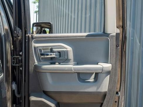 Used 2019 RAM 1500 Classic Warlock AWD/4WD image 36