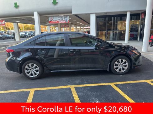 Used 2025 Toyota Corolla LE image 7